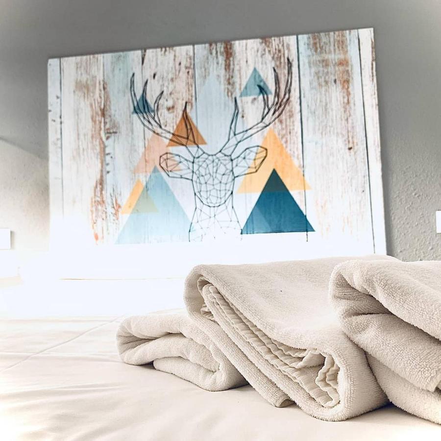 Ciudad De Jaca Hotel ภายนอก รูปภาพ