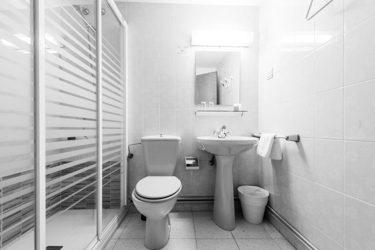 Ciudad De Jaca Hotel ภายนอก รูปภาพ